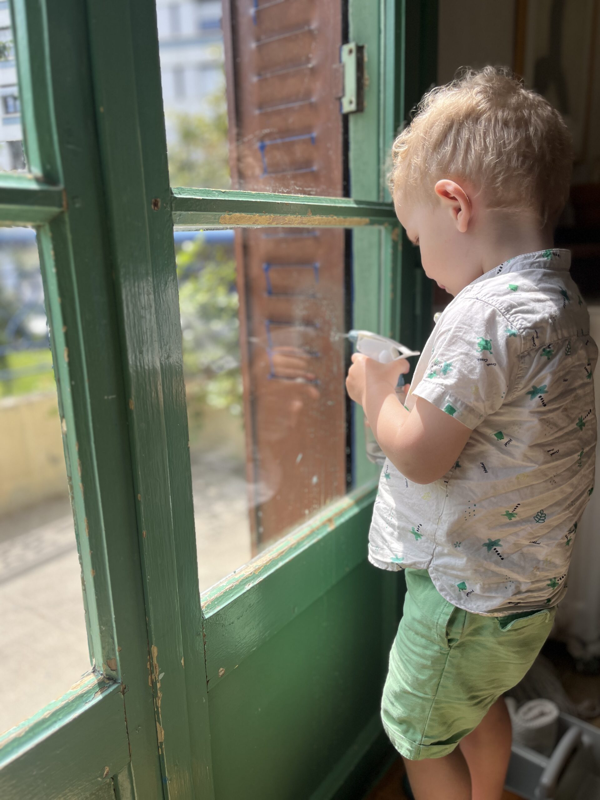 Activité de Vie Pratique dans une ambiance Montessori