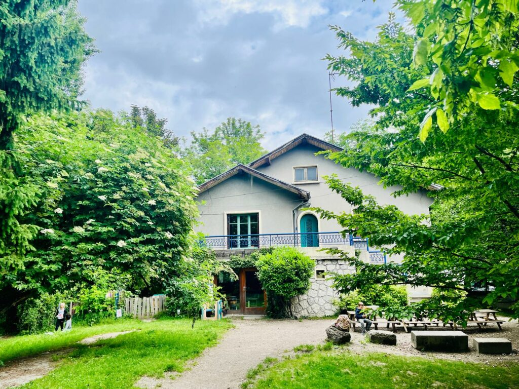 L'école Montessori Aide-moi à faire seul-e à Grenoble